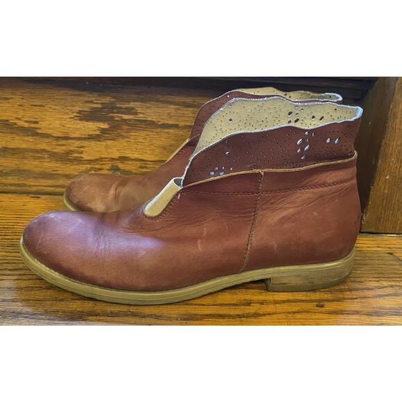 Sundance Soft Leather Bootie Boots Women’s 8.5M 39 Burnt Red - Picture 1 of 9